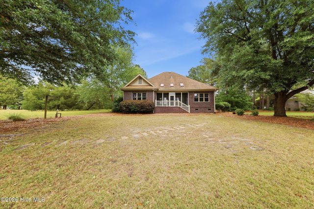 168 Cedar Point Drive, Wallace, NC 28466