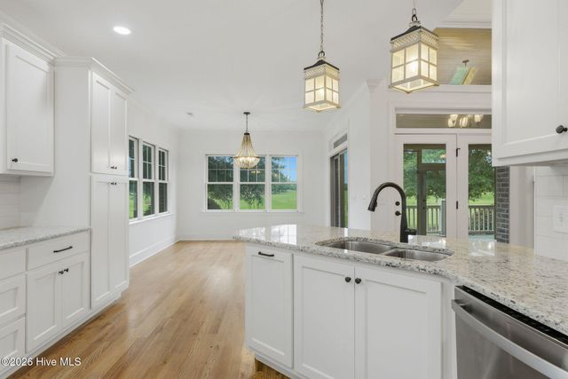 168 Cedar Point Drive, Wallace, NC 28466