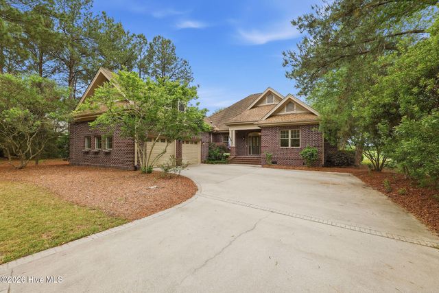 168 Cedar Point Drive, Wallace, NC 28466