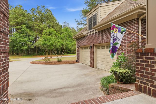 168 Cedar Point Drive, Wallace, NC 28466