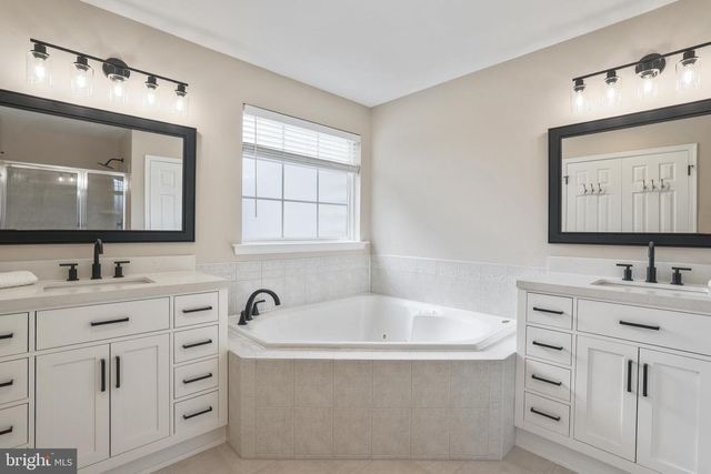 401 YORKSHIRE RIDGE CT, Purcellville, VA 20132