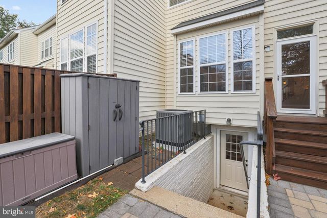 401 YORKSHIRE RIDGE CT, Purcellville, VA 20132