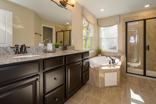 7660 Scioto Crossing Boulevard, 42 42, Dublin, OH 43016