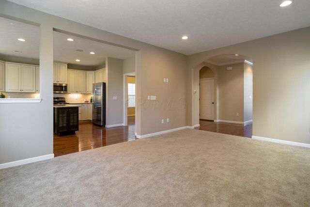 7660 Scioto Crossing Boulevard, 42 42, Dublin, OH 43016