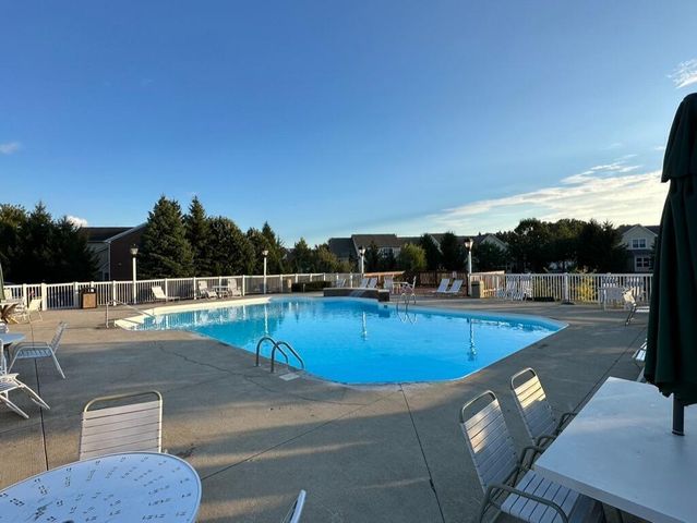 7660 Scioto Crossing Boulevard, 42 42, Dublin, OH 43016