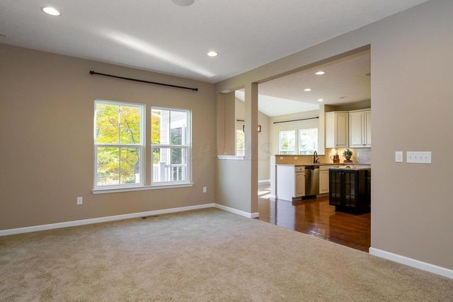 7660 Scioto Crossing Boulevard, 42 42, Dublin, OH 43016