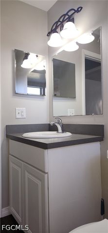 3609 SE 9th PL 2, Cape Coral, FL 33904