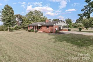 107 Porter Road, Statesville, NC 28625