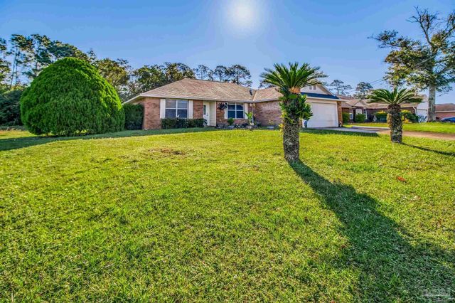 1914 Coral Island Rd, Pensacola, FL 32506