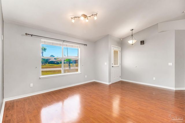 1914 Coral Island Rd, Pensacola, FL 32506