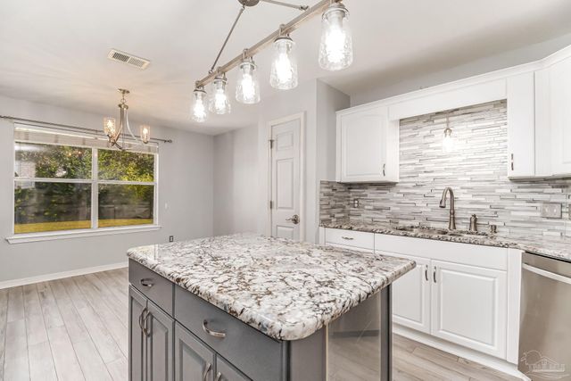 1914 Coral Island Rd, Pensacola, FL 32506