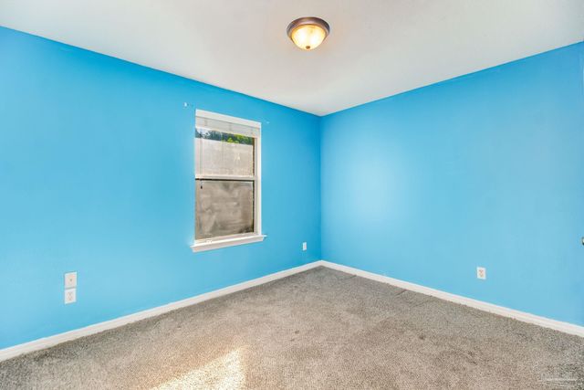 1914 Coral Island Rd, Pensacola, FL 32506