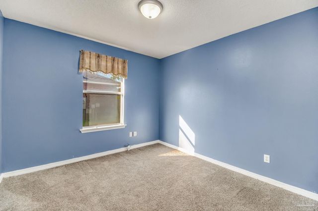 1914 Coral Island Rd, Pensacola, FL 32506