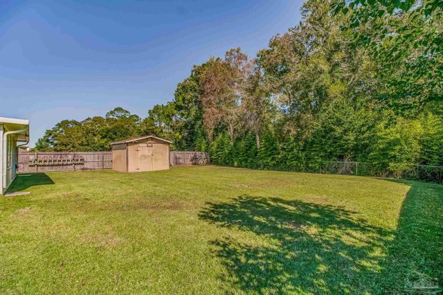 1914 Coral Island Rd, Pensacola, FL 32506