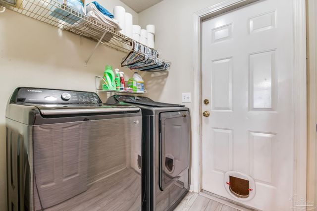 1914 Coral Island Rd, Pensacola, FL 32506