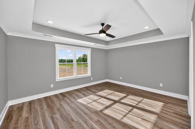 237 Copperas Creek Rd, Tullahoma, TN 37388