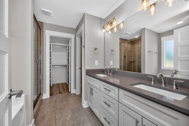 237 Copperas Creek Rd, Tullahoma, TN 37388