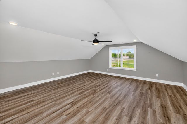 237 Copperas Creek Rd, Tullahoma, TN 37388