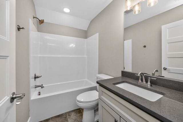 237 Copperas Creek Rd, Tullahoma, TN 37388