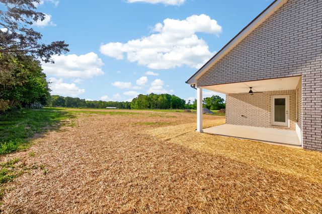 237 Copperas Creek Rd, Tullahoma, TN 37388