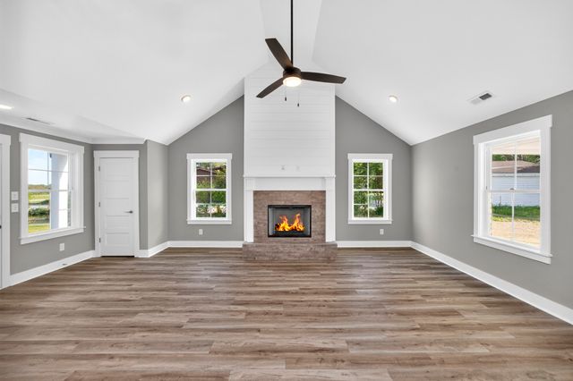 237 Copperas Creek Rd, Tullahoma, TN 37388