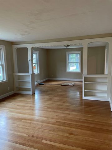 144 Summer Street 1, Waltham, MA 02453