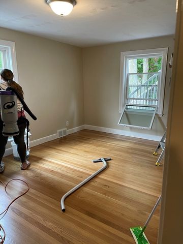 144 Summer Street 1, Waltham, MA 02453