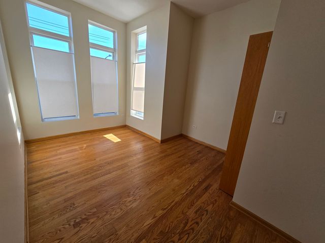 1700 W CERMAK Road 2R, Chicago, IL 60608