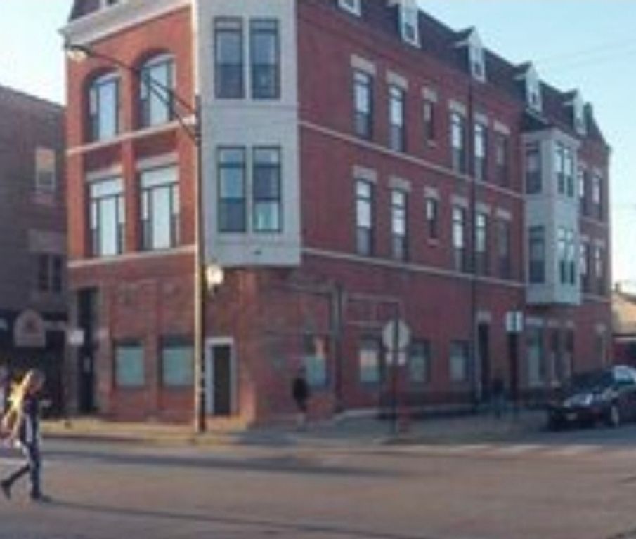 1700 W CERMAK Road 2R, Chicago, IL 60608