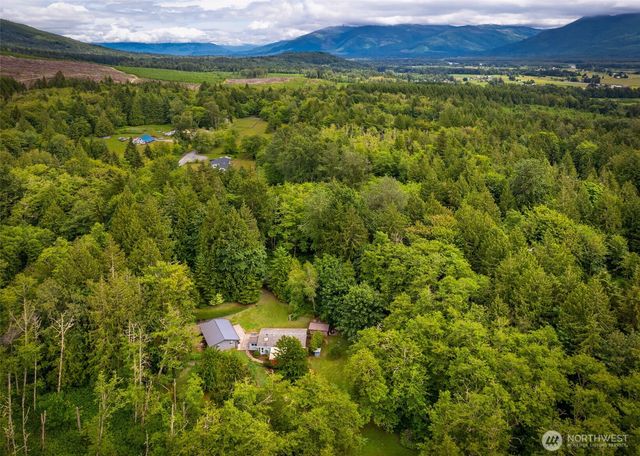 7342 Sunny Lane, Sedro Woolley, WA 98284