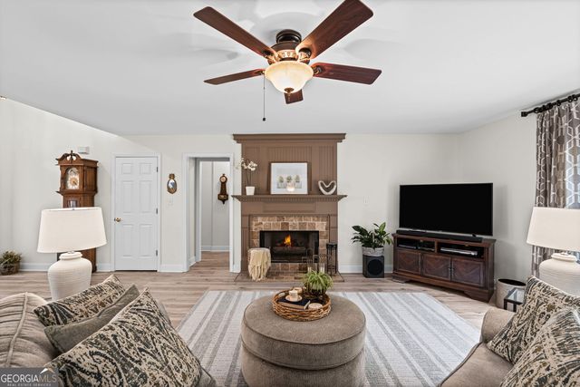 3940 Preston Oak Lane, Suwanee, GA 30024