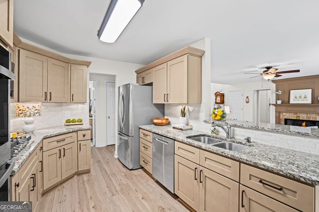 3940 Preston Oak Lane, Suwanee, GA 30024