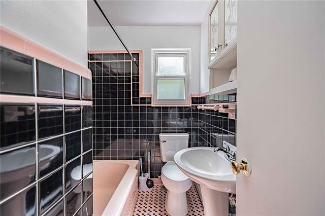2901 West Washington Street, Allentown City, PA 18104