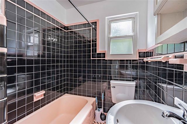 2901 West Washington Street, Allentown City, PA 18104