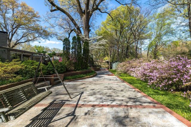 214 GARDENIA DR, Memphis, TN 38117