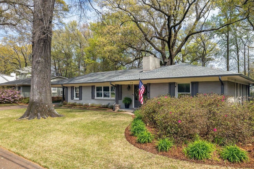 214 GARDENIA DR, Memphis, TN 38117