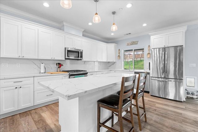 4294 Dunn Rd, Valley Springs, CA 95252