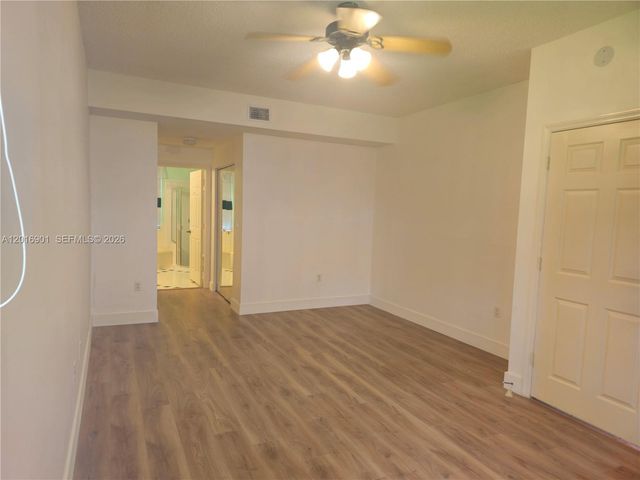 14715 Balgowan Rd 104-9, Miami Lakes, FL 33016