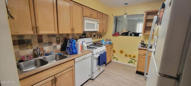 10615 W ALABAMA Avenue, Sun City, AZ 85351