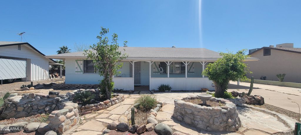10615 W ALABAMA Avenue, Sun City, AZ 85351