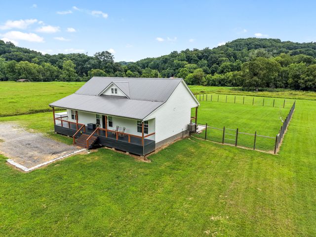2646 New Hope Rd, Hendersonville, TN 37075