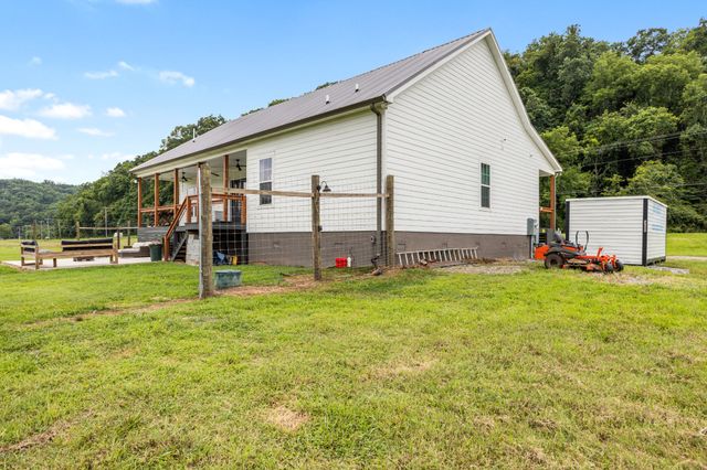 2646 New Hope Rd, Hendersonville, TN 37075