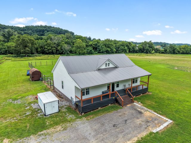 2646 New Hope Rd, Hendersonville, TN 37075