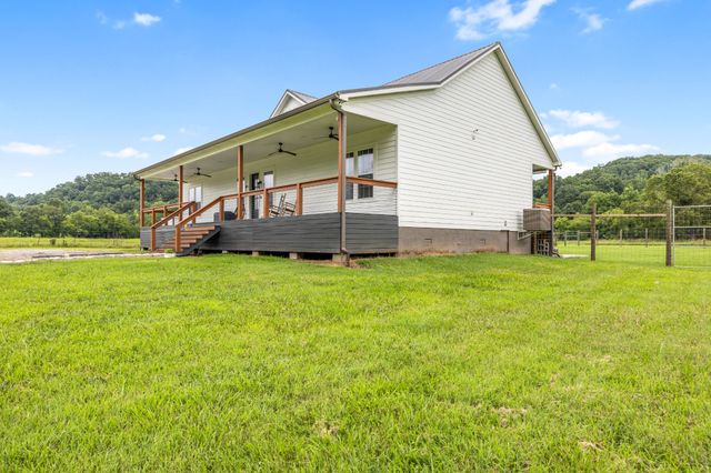 2646 New Hope Rd, Hendersonville, TN 37075
