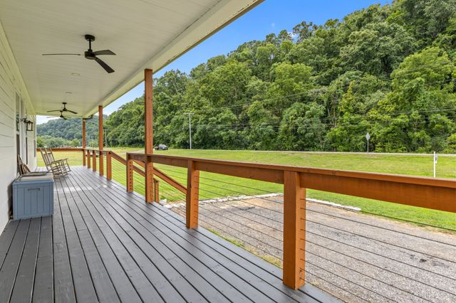 2646 New Hope Rd, Hendersonville, TN 37075