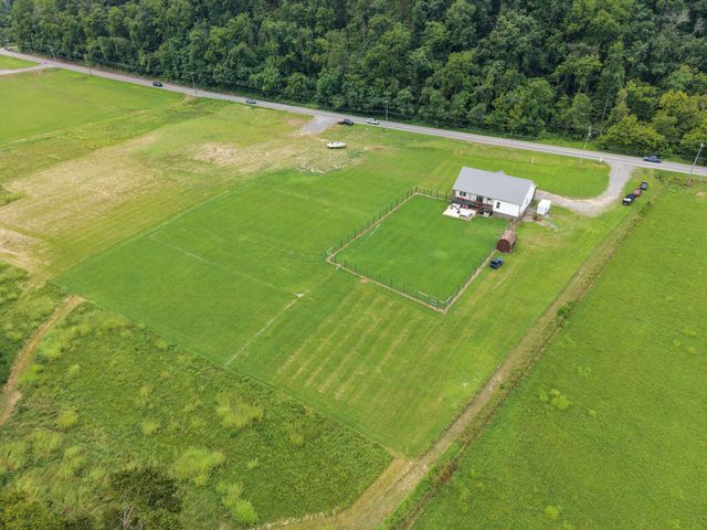 2646 New Hope Rd, Hendersonville, TN 37075
