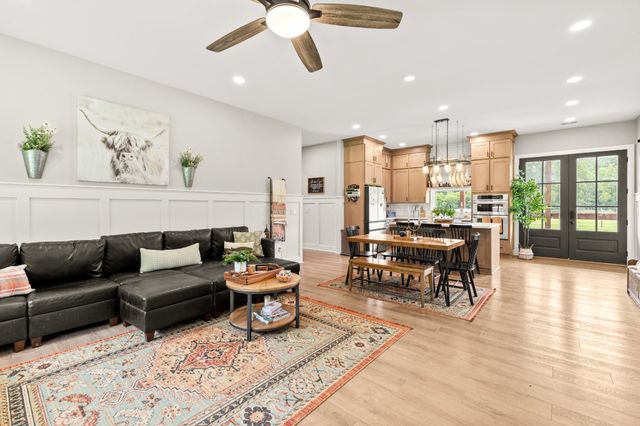 2646 New Hope Rd, Hendersonville, TN 37075