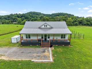 2646 New Hope Rd, Hendersonville, TN 37075