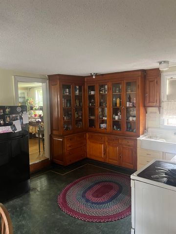 84 Nashua Street, Milford, NH 03055