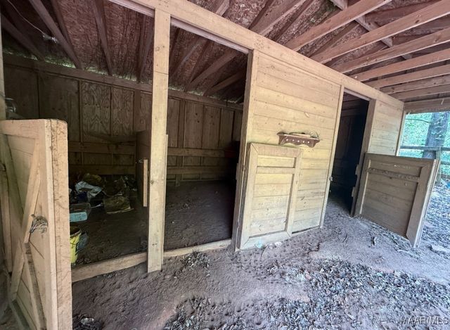 545 Hamp Simmons Road, Tallassee, AL 36078